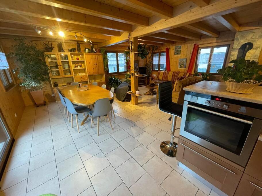 Villa La Grange A Coco Avec Jacuzzi à Bourg-Saint-Pierre Extérieur photo